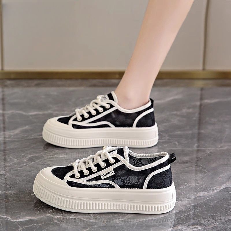 Damen Sportliche Sneaker mit modischen Netzelementen EB