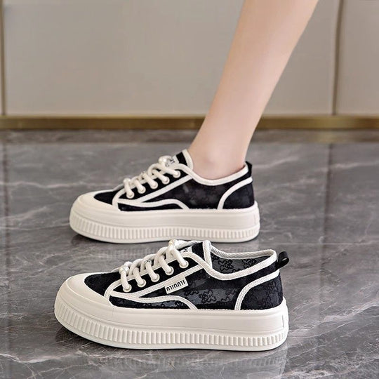 Damen Sportliche Sneaker mit modischen Netzelementen EB