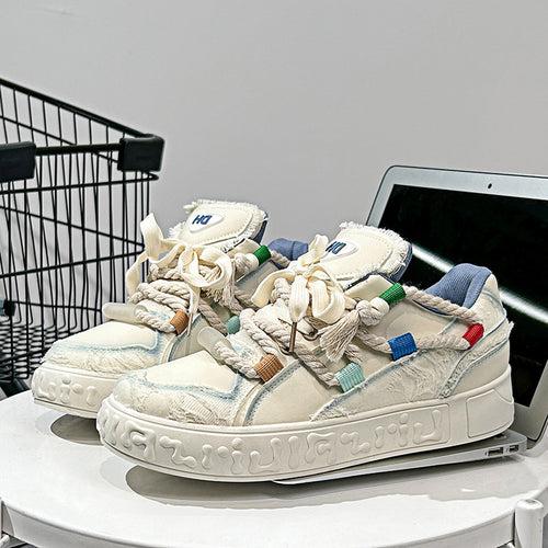 Damen Bequeme Sneaker mit modischem Design und einzigartigen Schnürdetails EB