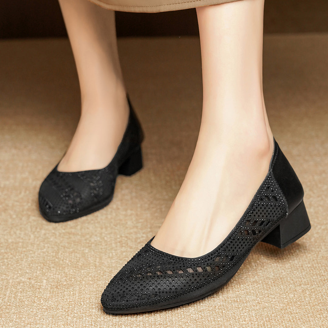 Damen Elegante und luftige Ballerinas mit ausgefallenem Lochmuster EB
