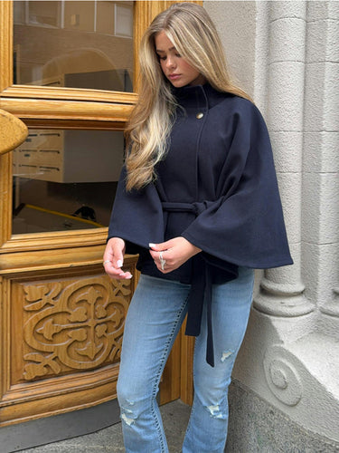 Damen Modernes Cape mit Taillengürtel EB