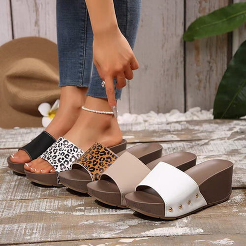 Damen Wedge-Pantoletten mit modischem Leopardenmuster und komfortablem Fußbett EB