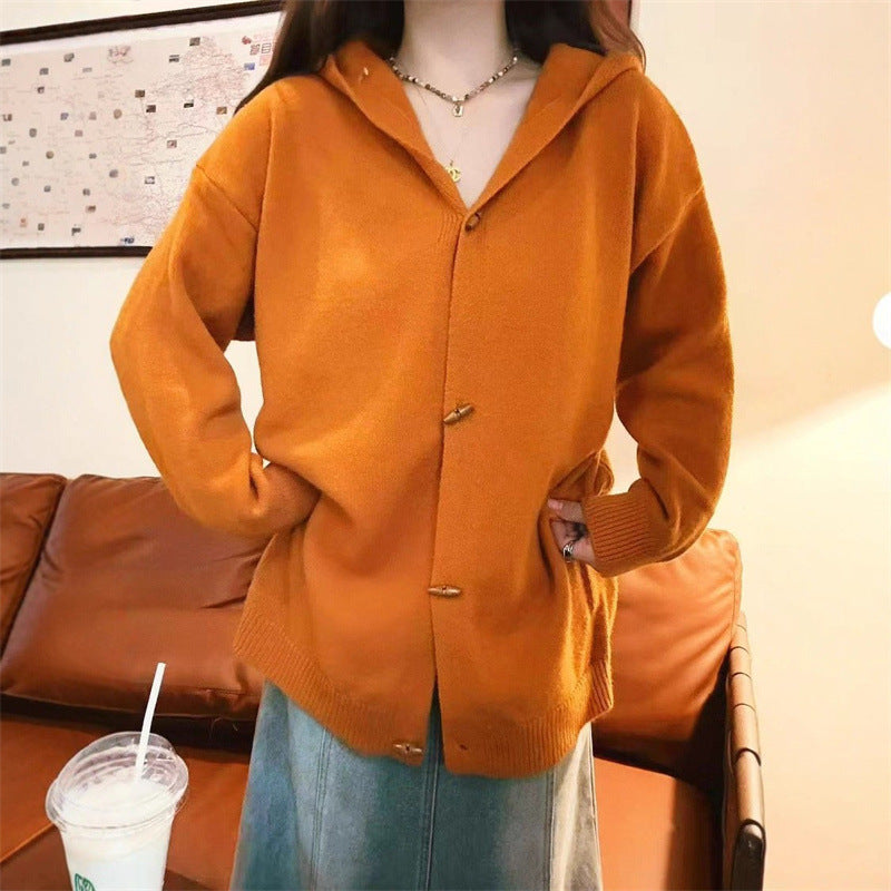 Damen stylische Strickjacke mit Kapuze und dekorativen Knöpfen EB