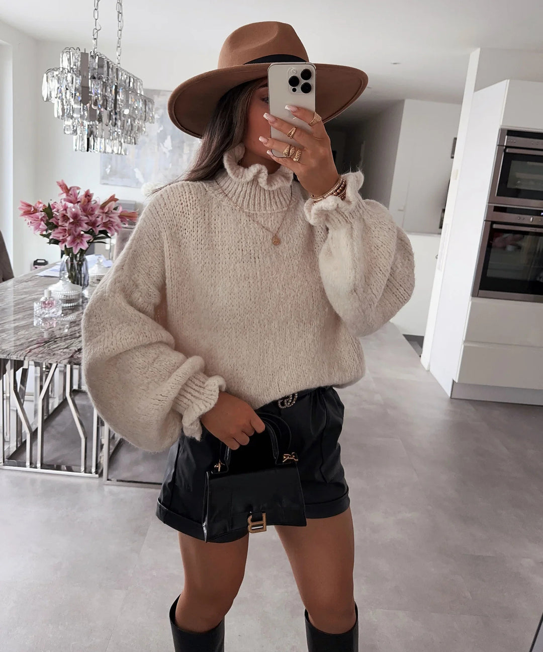 Damen kuscheliger Rollkragenpullover mit weiten Ärmeln und strukturellem Design EB