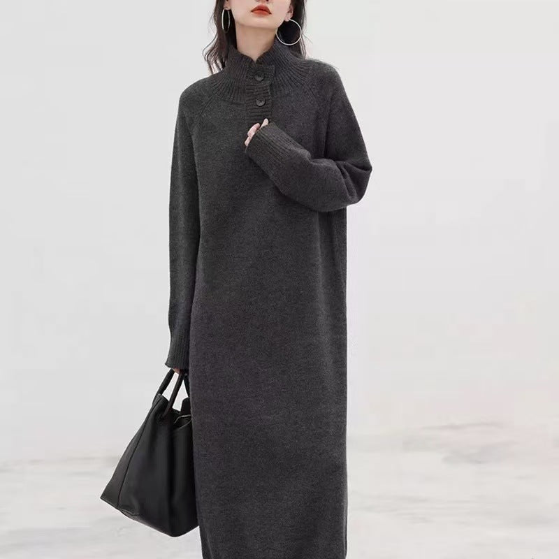 Damen Strickkleid mit Knopfverschluss und hohem Kragen EB