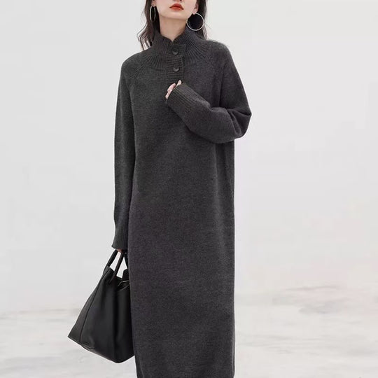 Damen Strickkleid mit Knopfverschluss und hohem Kragen EB