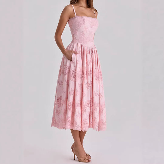 Damen Elegantes Maxikleid mit zarten Spitzenapplikationen EB