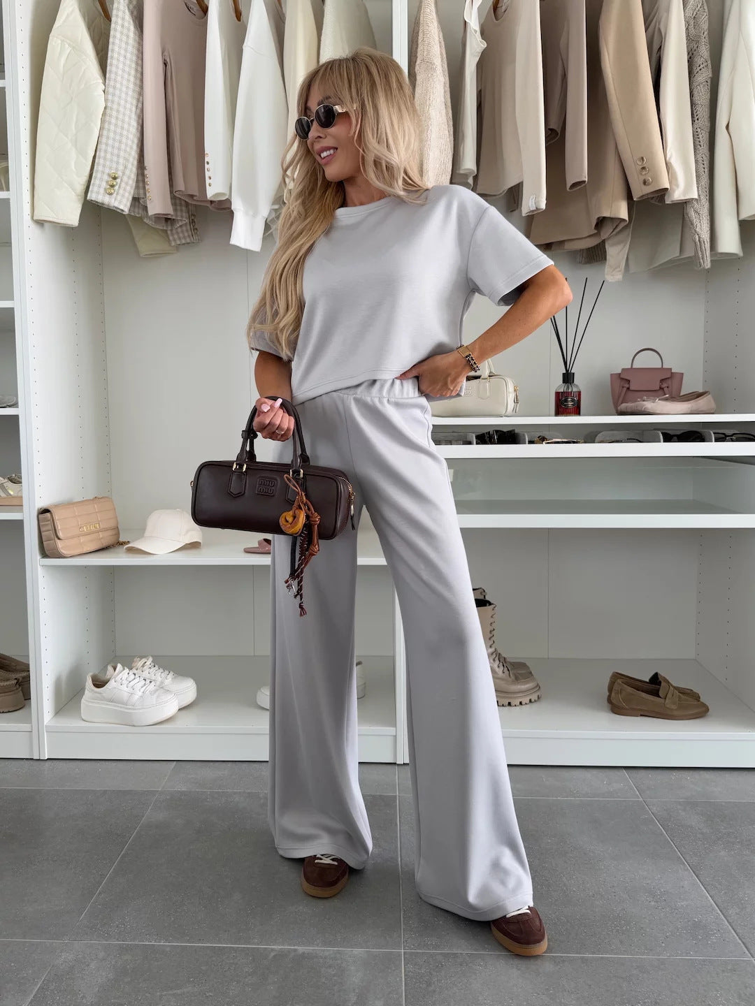 Damen Loungewear-Zweiteiler mit Cropped-Boxy-Shirt und fließender High-Waist Palazzo-Hose EB