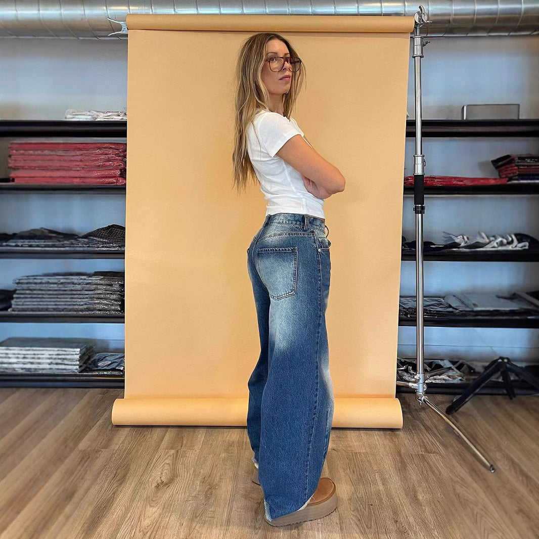 Damen Weite Jeanshose mit lässigem Schnitt und stylischen Details EB
