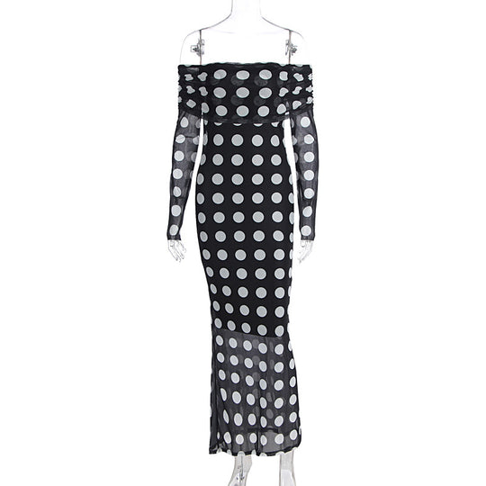 Damen Elegantes Maxikleid mit schulterfreiem Design und Punkten EB