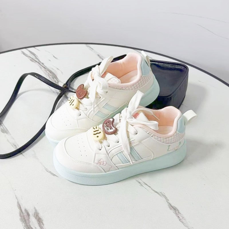 Damen Sneakers mit verspieltem Design und modischen Details EB