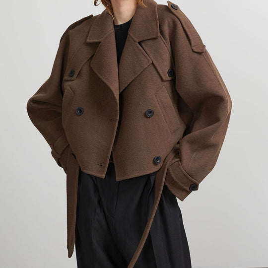 Damen Cropped Trenchjacke mit taillierbarem Gürtel und doppelt knöpfbarem Design EB