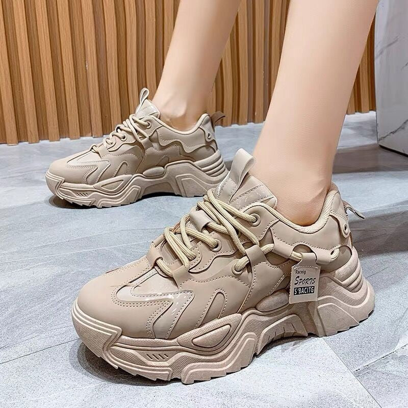 Damen Sportliche Sneakers mit ergonomischem Fußbett EB