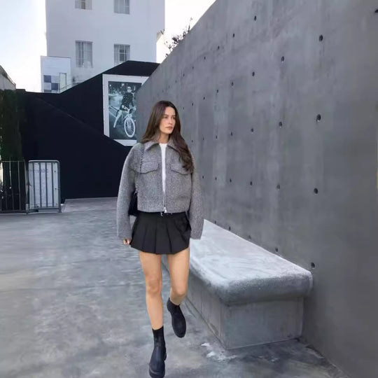 Damen Modische Jacke aus hochwertigem Material mit strukturiertem Schnitt EB