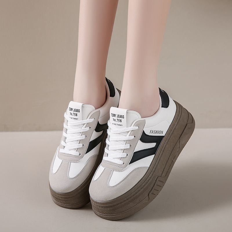 Damen Plateau-Sneaker mit modischer Verzierung EB