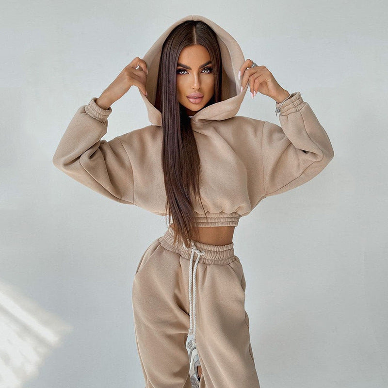 Damen cropped Stehkragen-Sweatset mit elastischem Taillenbund und hochtaillierter Tapered-Jogginghose Eichborn Berlin