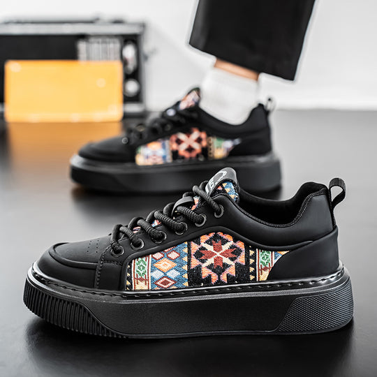 Damen Modische Sneakers mit auffälligem Ethno-Muster EB