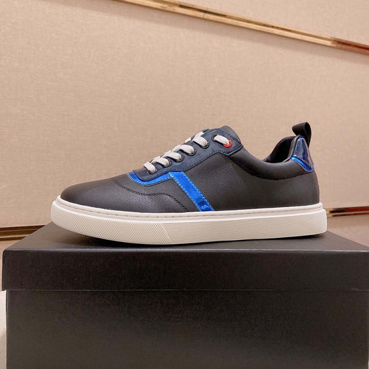 Damen Sportliche Sneaker mit modernem Design und eleganter Lederoberfläche EB