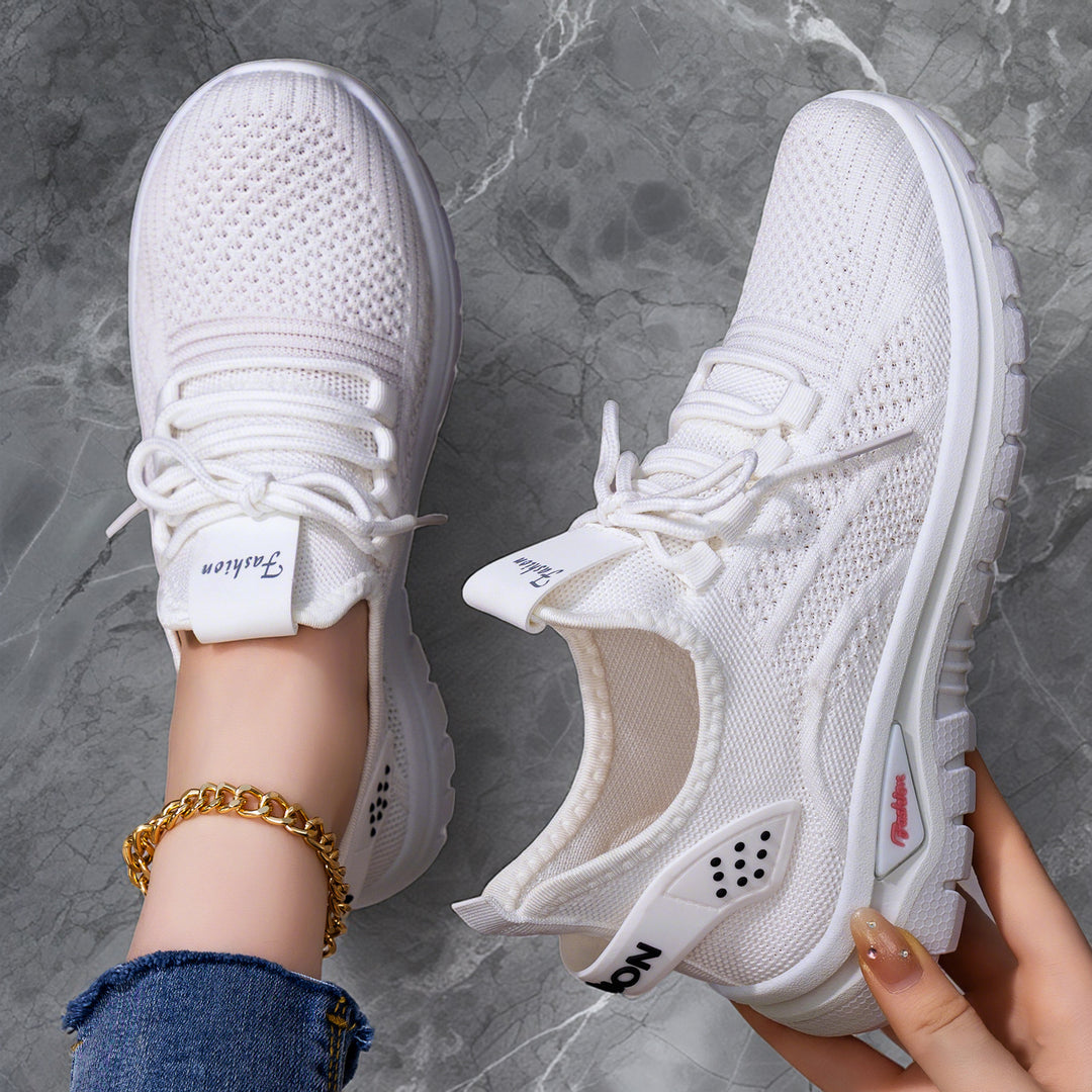 Damen nan sockenähnlicher Strick-Fit Sneaker mit elastischer Schnürung, gelochter Fersenverstärkung und dämpfender Plateau-Sohle EB