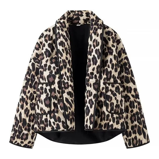 Damen Leoprint Bomberjacke mit stylischem Schnitt und praktischen Taschen EB