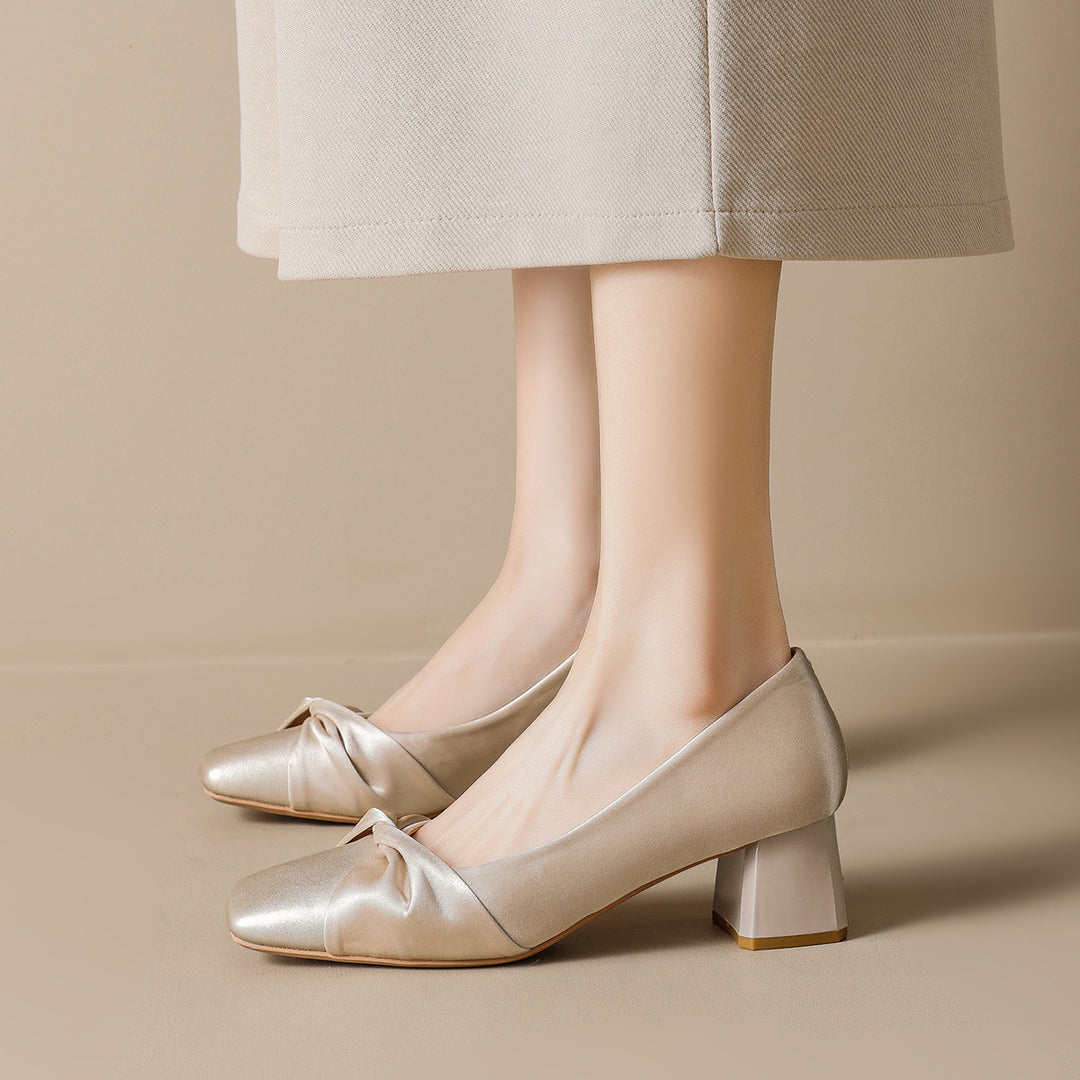 Damen elegante Blockabsatz-Pumps mit hochwertigem Schleifenakzent EB