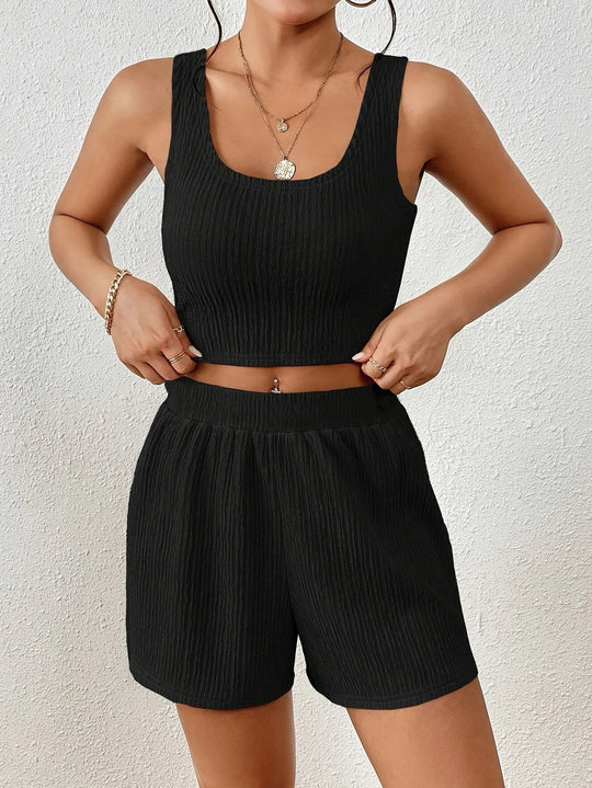 Damen sportliches Set aus leichtem Material mit cropped Oberteil und Shorts EB