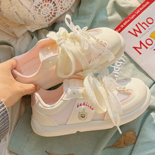 Damen Sneakers mit verspielten Rüschen und luftiger Mesh-Oberfläche EB