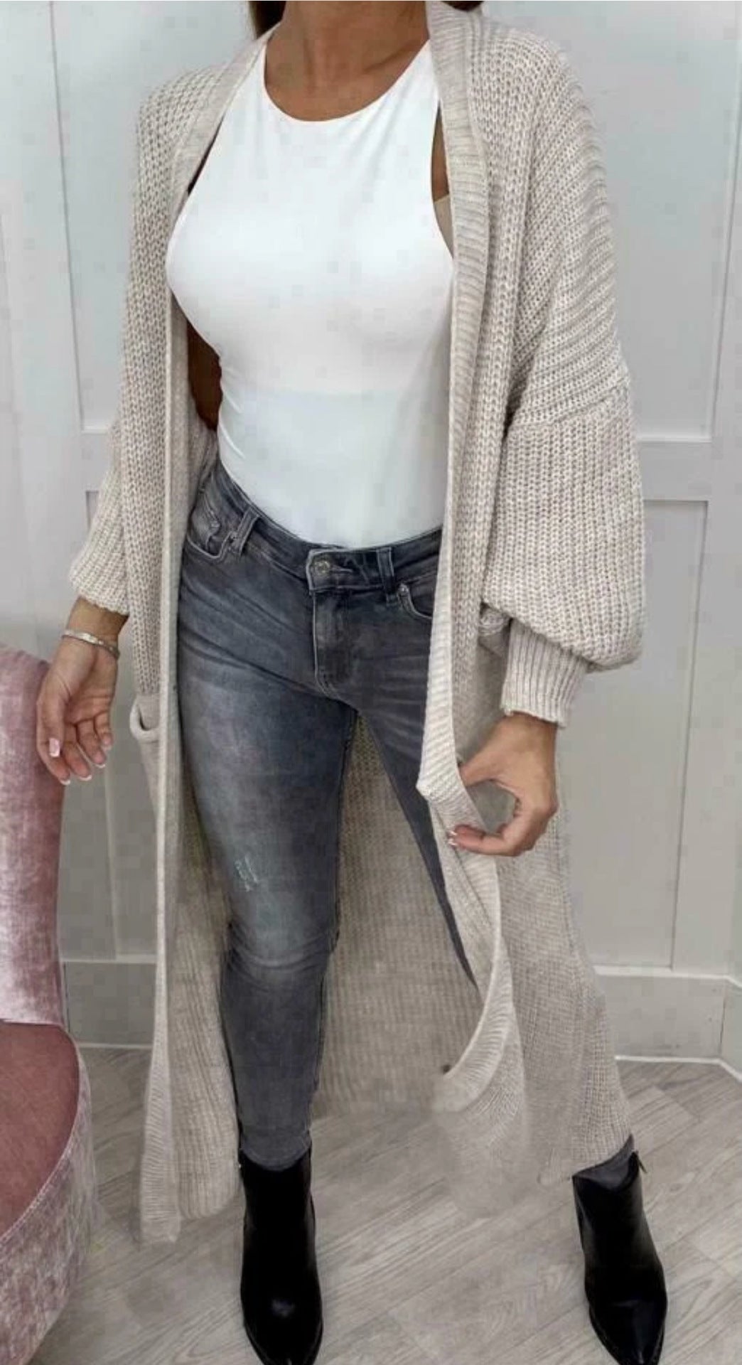 Damen Langer Strickcardigan mit strukturierter Maschenoptik und praktischen Taschen EB