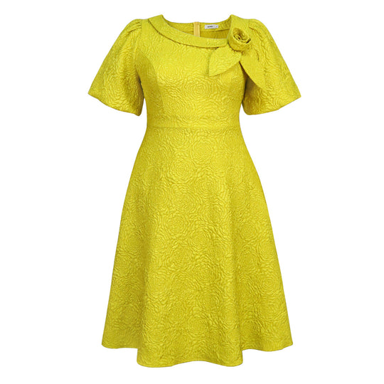 Damen Elegantes Kleid mit strukturierter Blumenapplikation EB