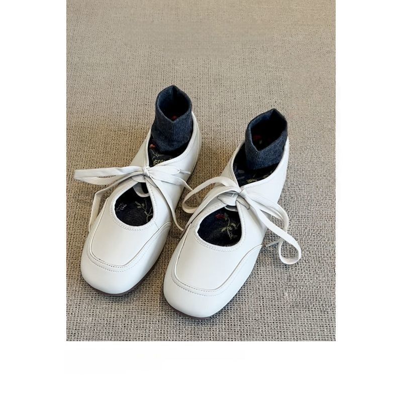 Damen Bequeme Schnürer im Retro‑Ballerina‑Look mit verstecktem Keil und Komfortfußbett EB