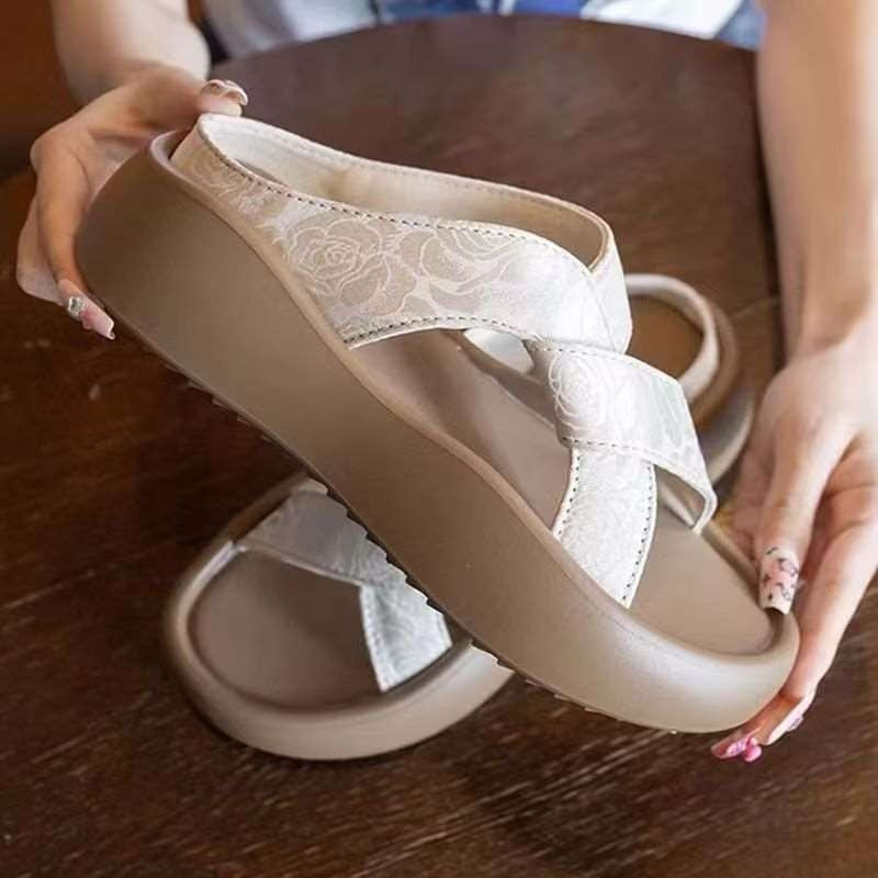 Damen Bequeme Slip-On Sandalen mit modischem Querriemen und rutschfester Sohle EB