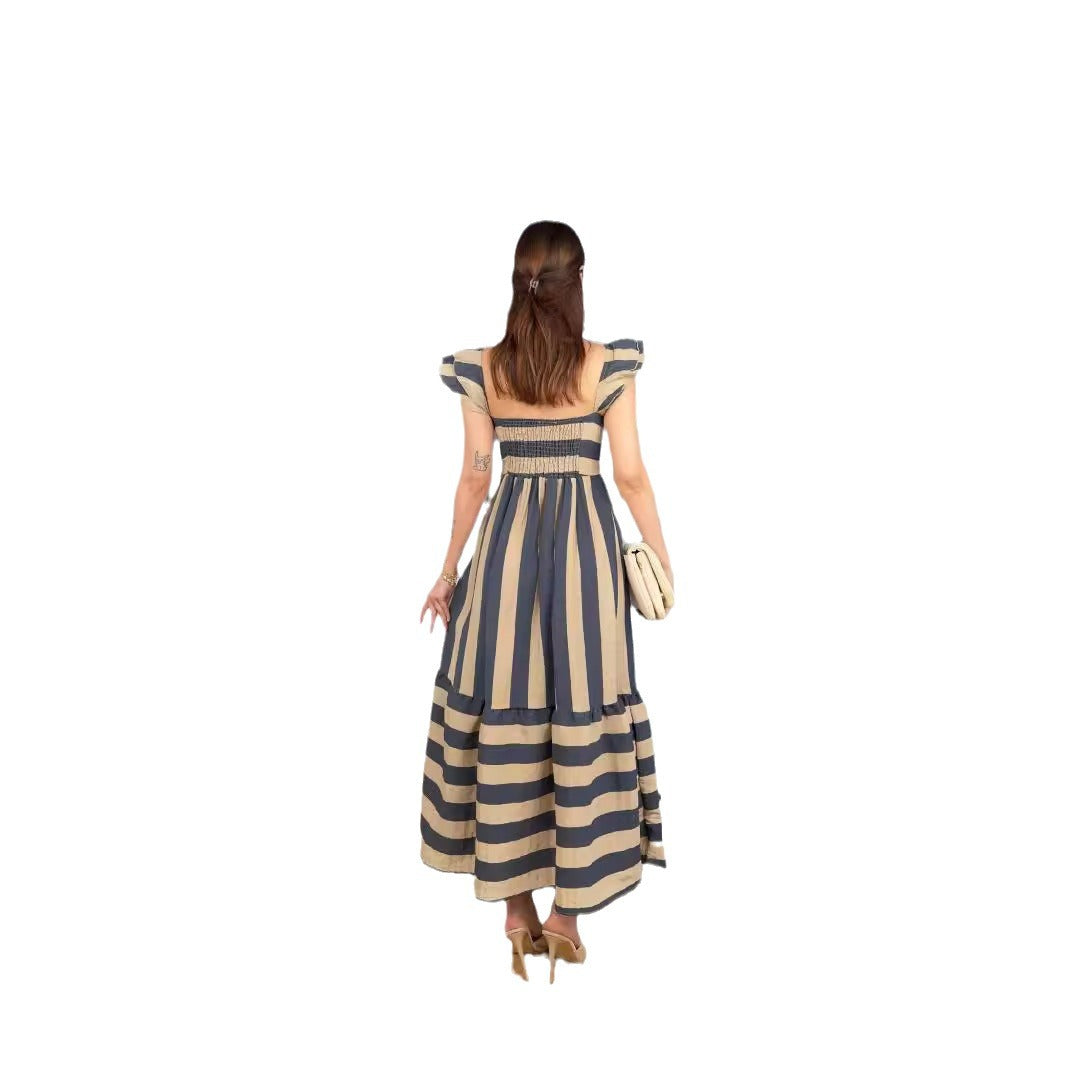 Damen Maxi-Kleid mit verspieltem Streifenmuster und Rüschendetails EB