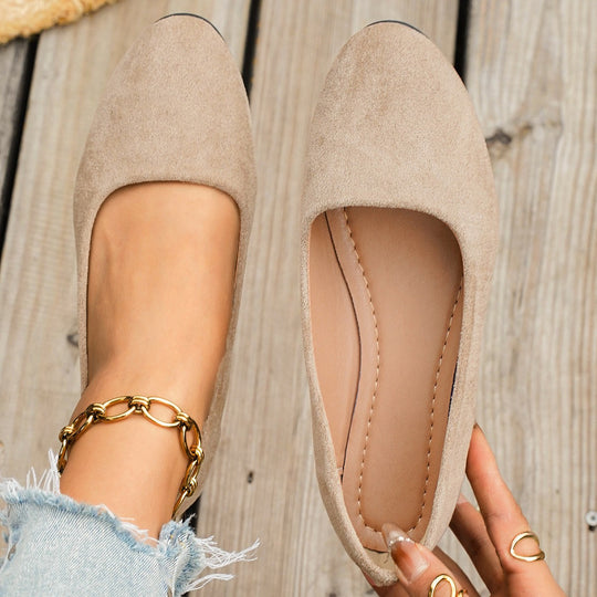 Damen  minimalistische Samt-Ballerina mit dekorativer Fußkette und ergonomischem Komfortfußbett EB