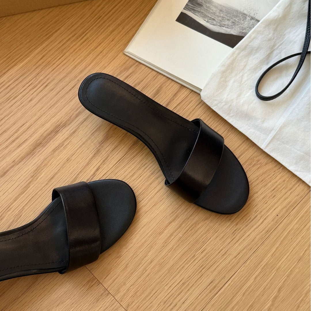 Damen Elegante und zeitlose Sandalen mit niedrigem Absatz EB
