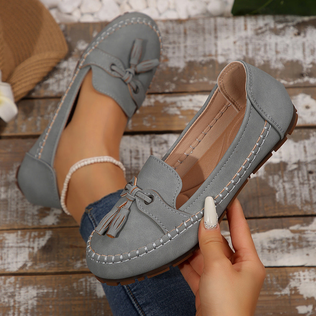 Damen  klassische Mokassin-Loafer mit Quasten, Handnahtdetail und profilierter Gummisohle EB