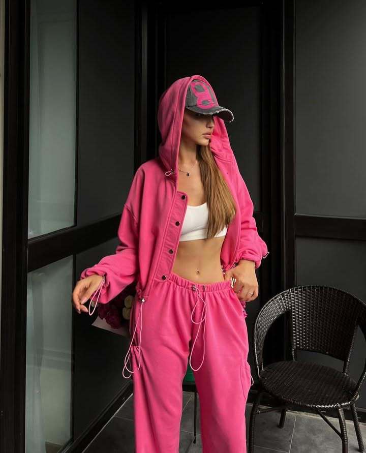 Damen Loungewear-Set mit Oversize-Kapuzenjacke und taillenhohen Sweatpants EB