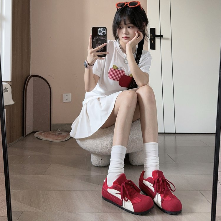 Damen sportliche Sneakers mit atmungsaktiver Oberflächenstruktur und rutschfester Sohle EB