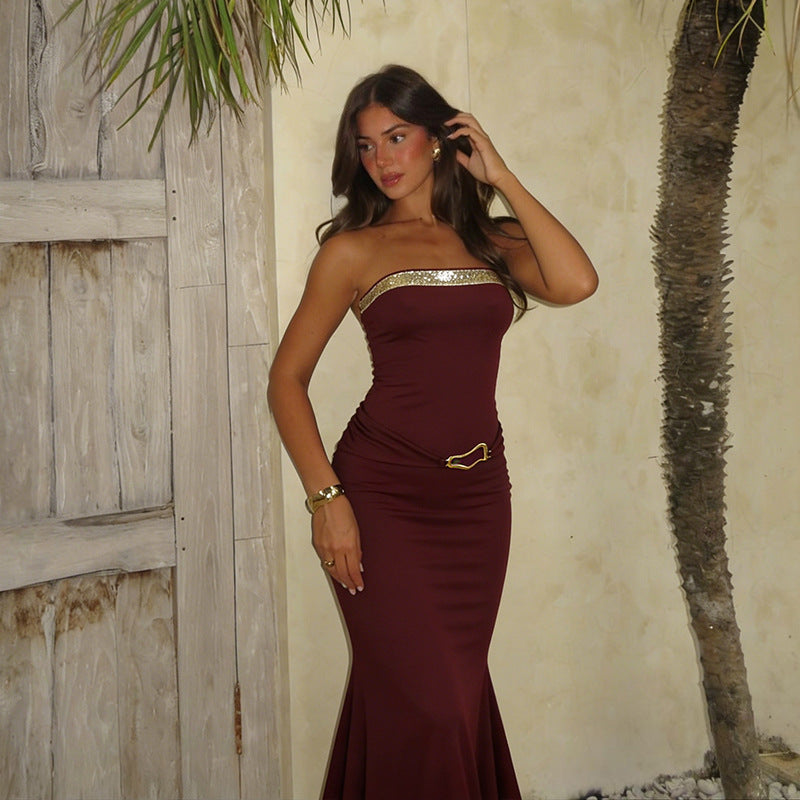 Damen langes Maxikleid mit schulterfreiem Design und eleganter Metallverzierung EB