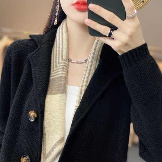 Damen Strickjacke mit oversized Schnitt und lässigem Kragen EB