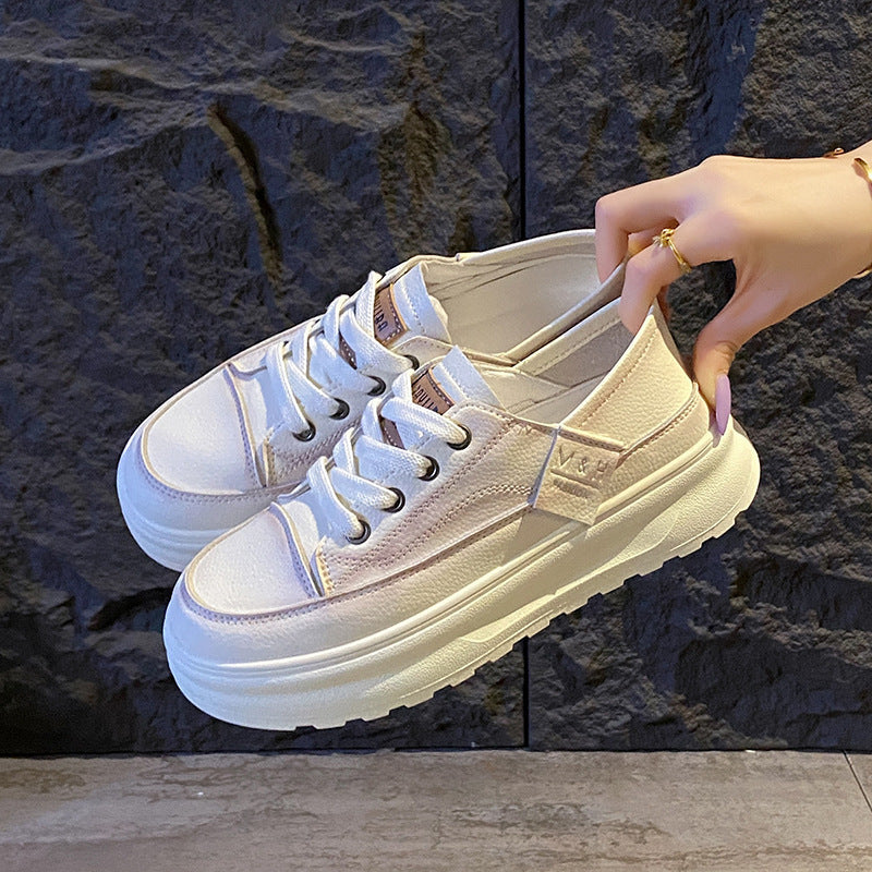 Damen Sportliche Retro Sneaker mit plattierter Sohle und atmungsaktivem Obermaterial EB