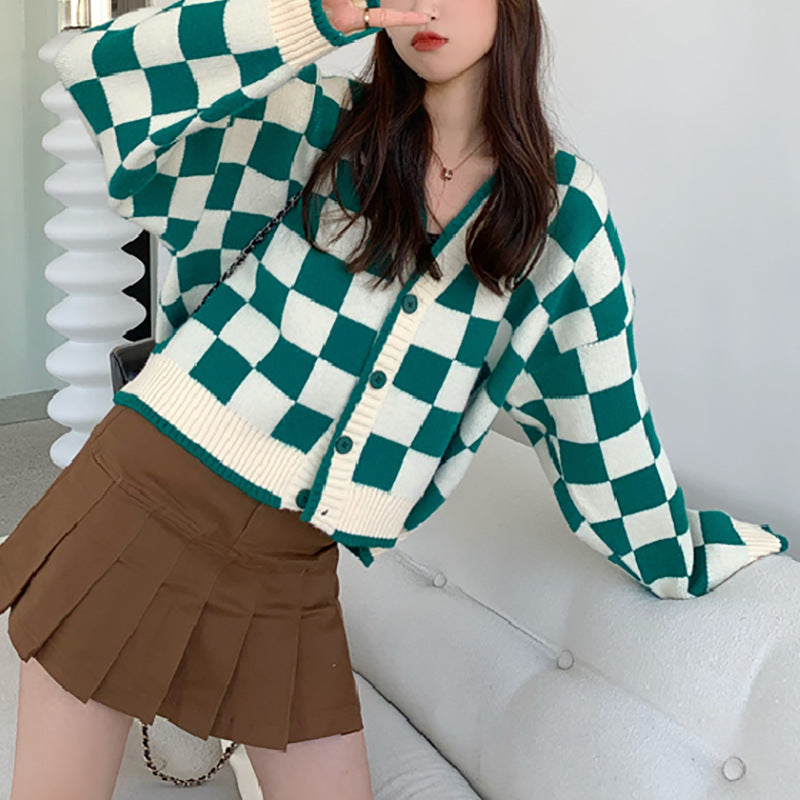 Damen Grobstrickjacke mit Karomuster und bequemen Knopfdetails EB