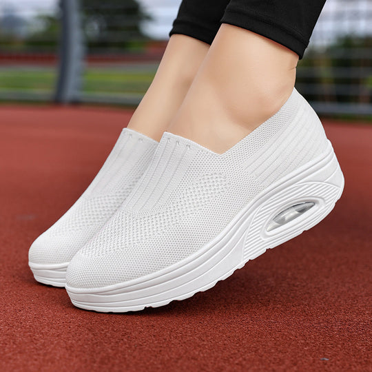 Damen Slip-On Sneakers mit atmungsaktivem Mesh und dämpfender Laufsohle EB