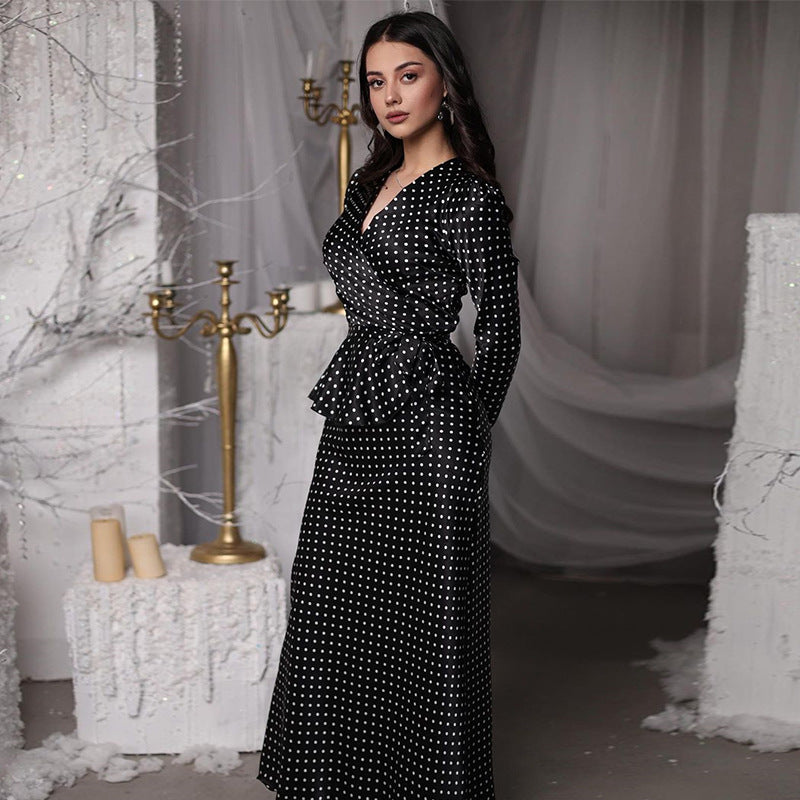 Damen elegantes Maxi-Kleid mit tiefem V-Ausschnitt und tailliertem Design EB