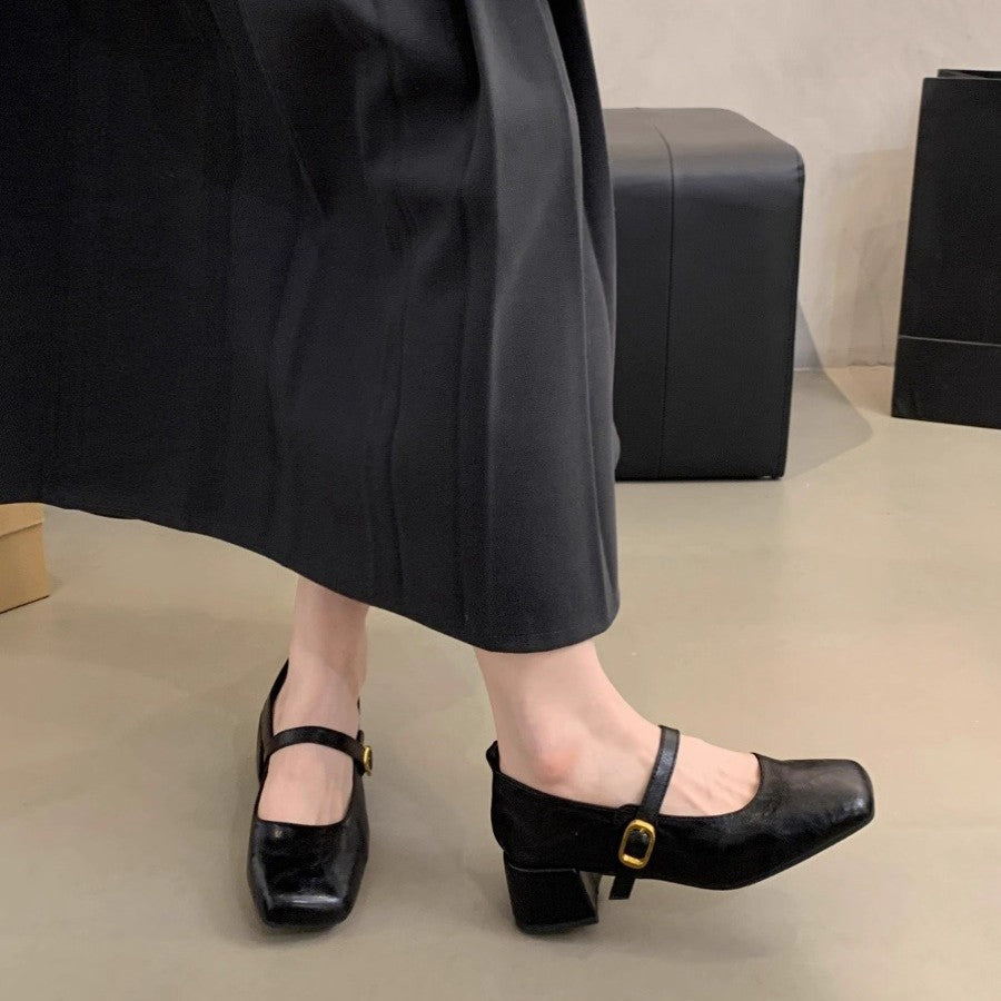 Damen Ballerinas mit modischem Riemchen und komfortablem Fußbett EB