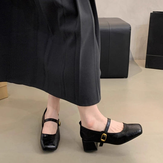 Damen Ballerinas mit modischem Riemchen und komfortablem Fußbett EB