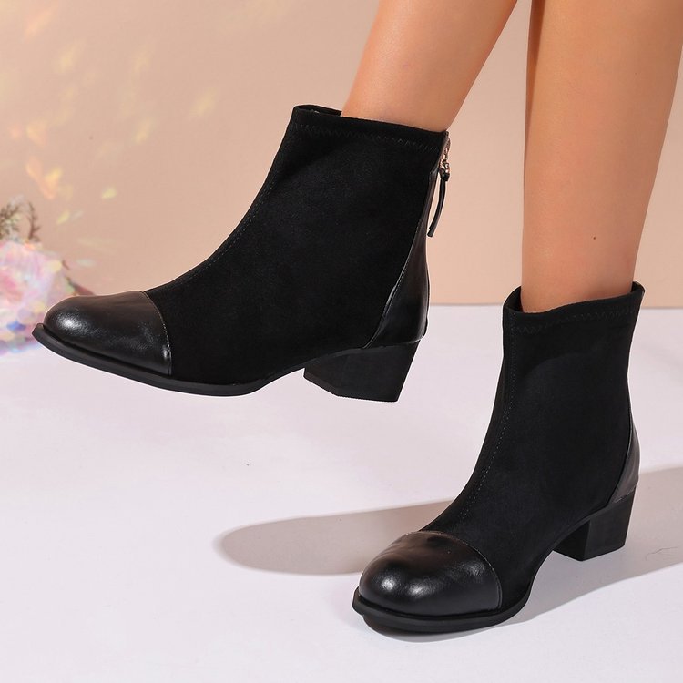 Damen elegante Stiefeletten aus weichem Wildleder mit modischen Akzenten EB