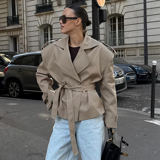 Damen Modischer Trenchcoat mit tailliertem Gürtel und überschnittenen Schultern EB