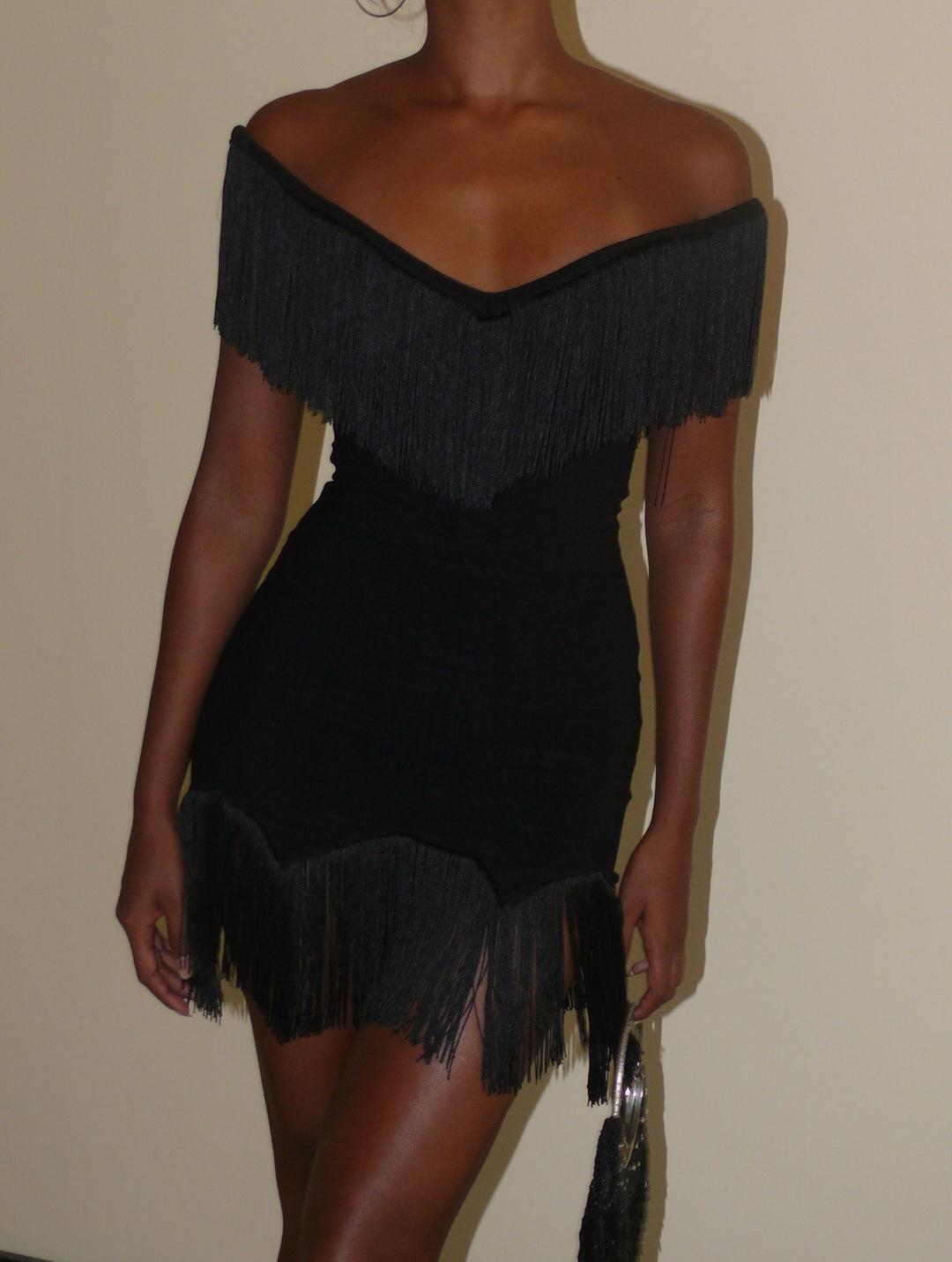 Damen Top mit fransigem Detail und Off-Shoulder-Design EB