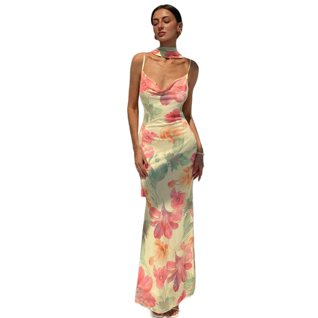 Damen Maxikleid mit raffinierten Spaghettiträgern und floralem Design EB