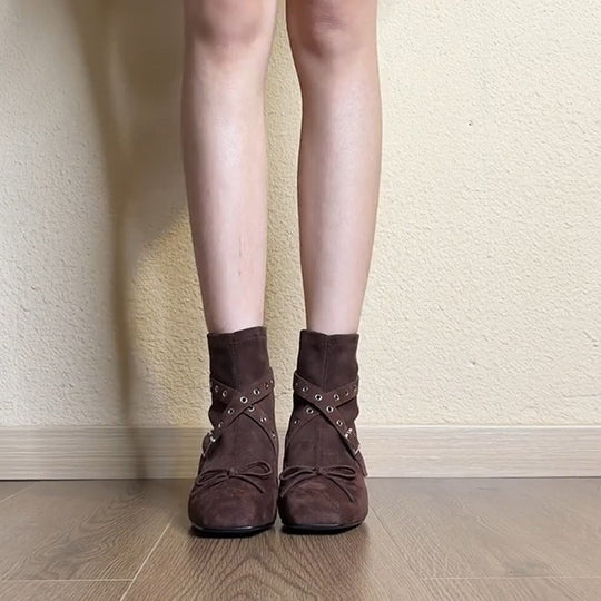 Damen Stiefeletten mit modischem Schnallenakzent und elegantem Schaft EB